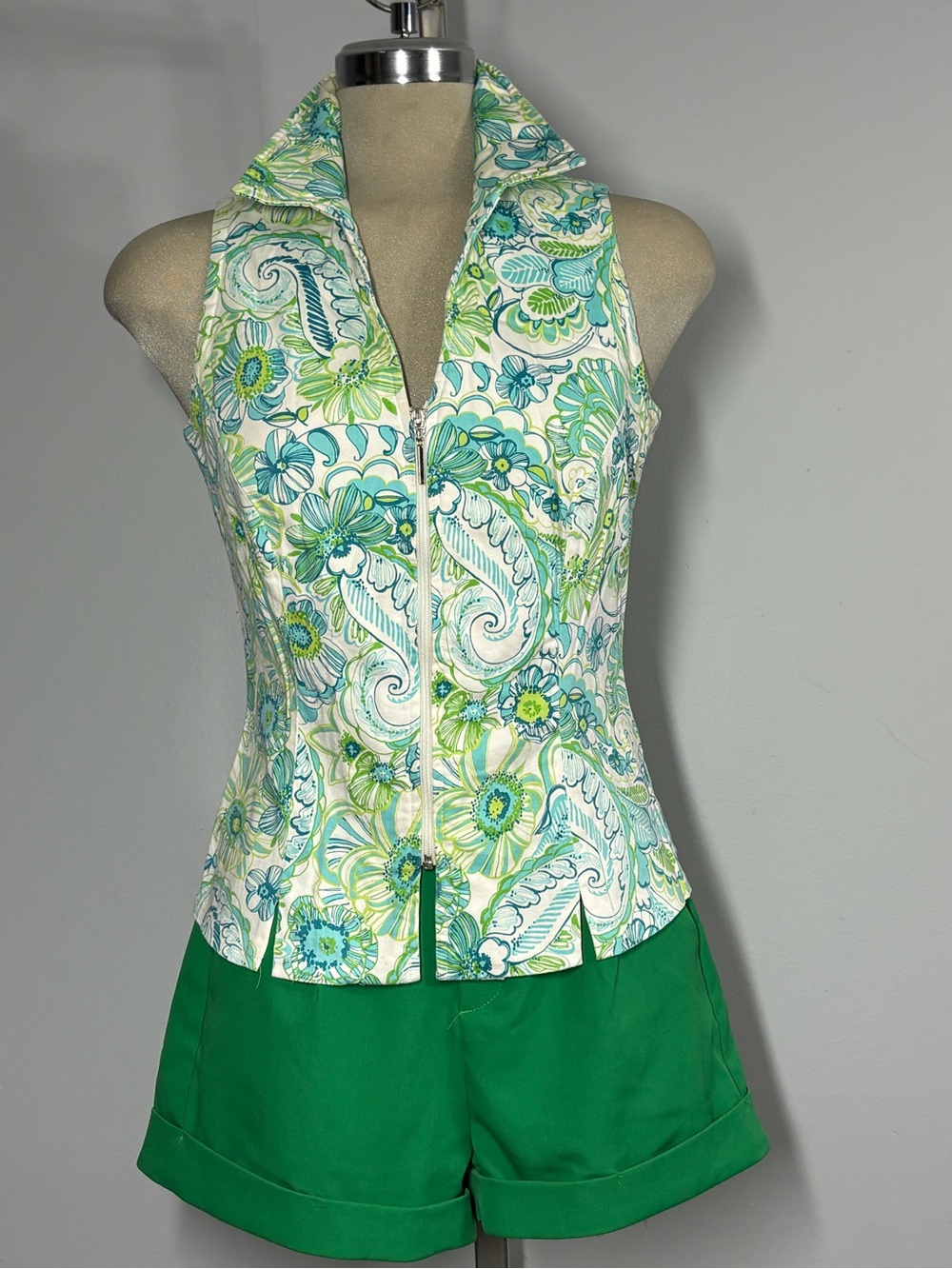 French Laundrygytggxbv Green and White Floral Paisley Zip-Front Camisole